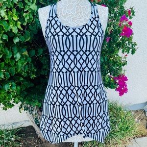 JULIA Black/White Floral Crocheted Back Tank w/Scarf Hem